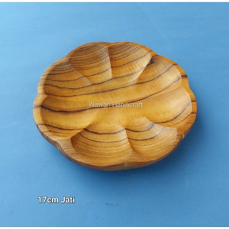 piring kayu/piring saji/piring motif bunga semanggi/piring kayu jati 17cm