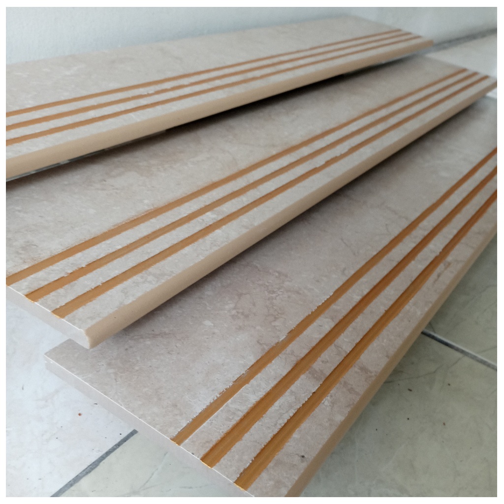 Stepnosing Granit 15x90 Coklat Muda Matt Tekstur Lantai Tangga Anti Selip Original Granite Tile