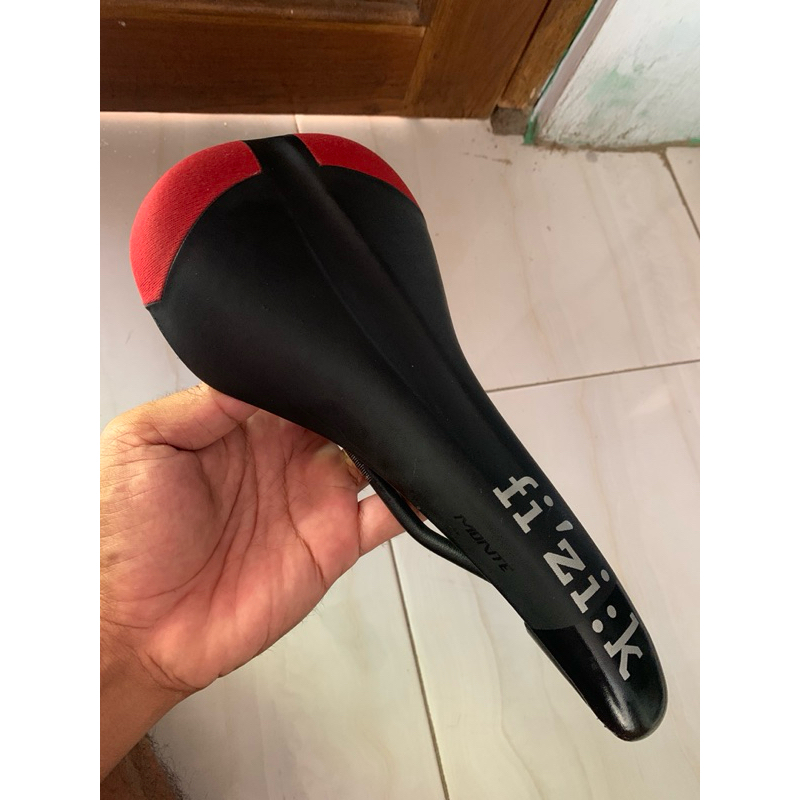 Saddle Sadel Fizik monte original bukan gobby aliante