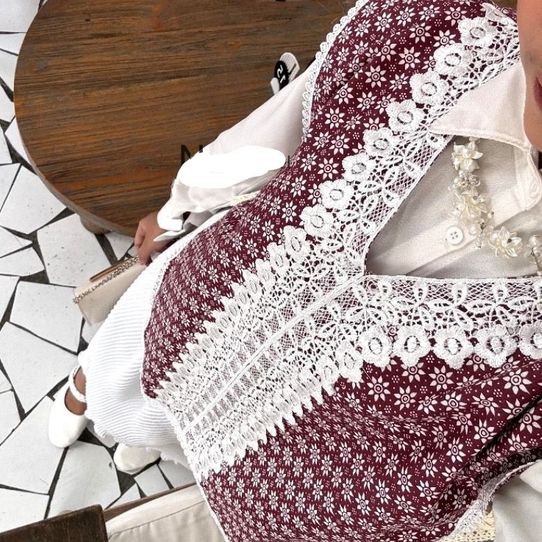 Outer Batik Wanita Atasan Tanpa Lengan Outer Motif Bunga Renda Ditengah