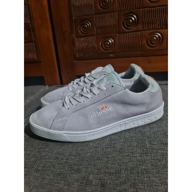 obral Preloved Sepatu Ellesse Campo size 40,5 original legit