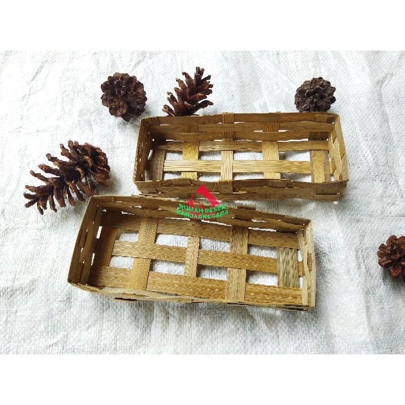 (Grosir 100pcs) Besek Bambu Keranjang Reyeng Ikan 17x7x3