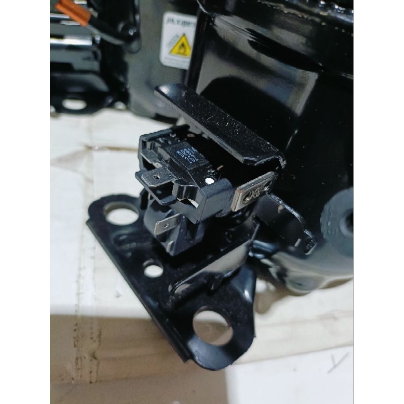 Kompresor Freezer Box 100 Liter