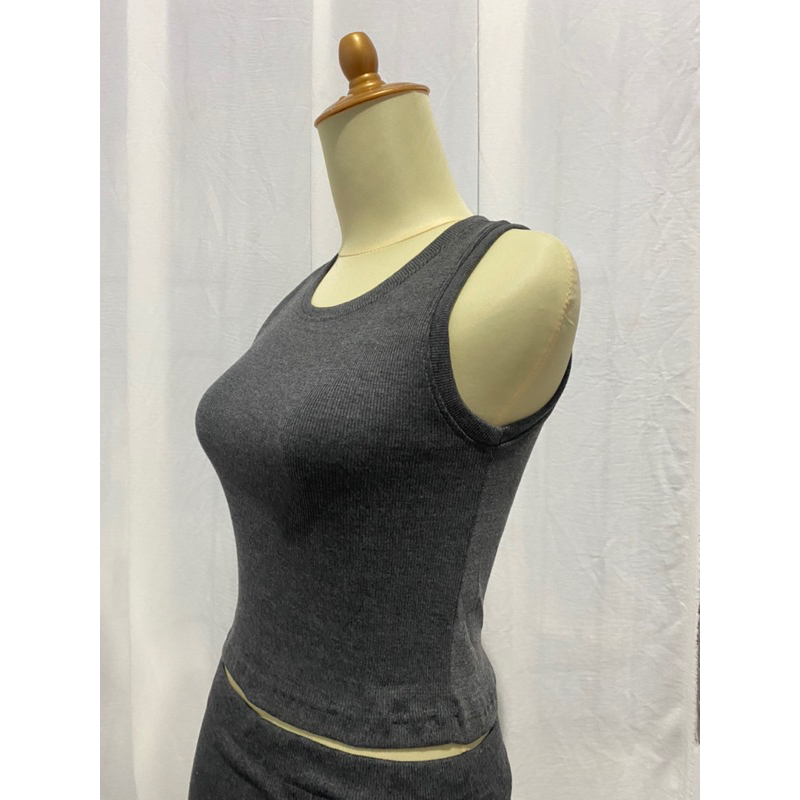Murah…Top Nora Grey / Atasan Wanita Tanktop Polos Oneck / / Fashion Wanita / Kekinian 2025 / Terbaru