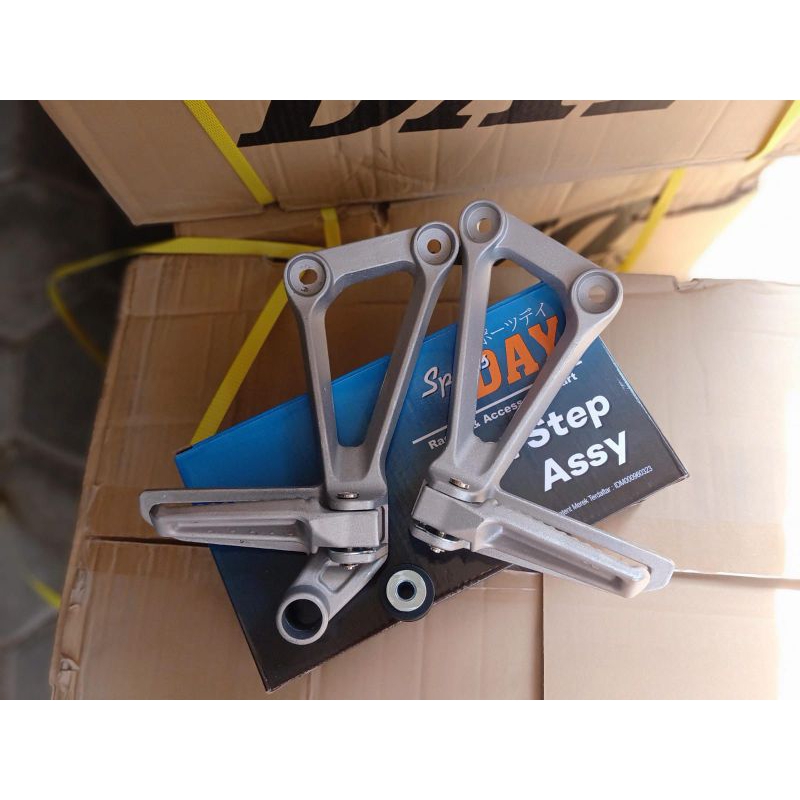 POSTEP BELAKANG CBR K45 FOOTSTEP CBR K45 FOSTEB BELAKANG CBR K45 IMPOR
