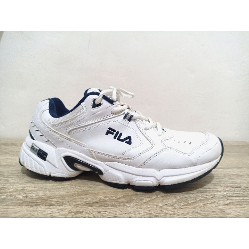 Sepatu Mantan FILA Size 43