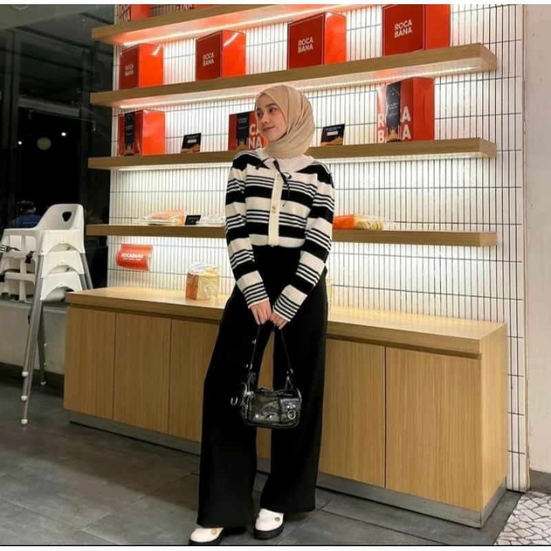 Sweater Wanita Kancing Pita Cardigan Rajut