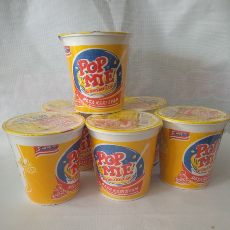 

Pop mie instan rasa kari ayam