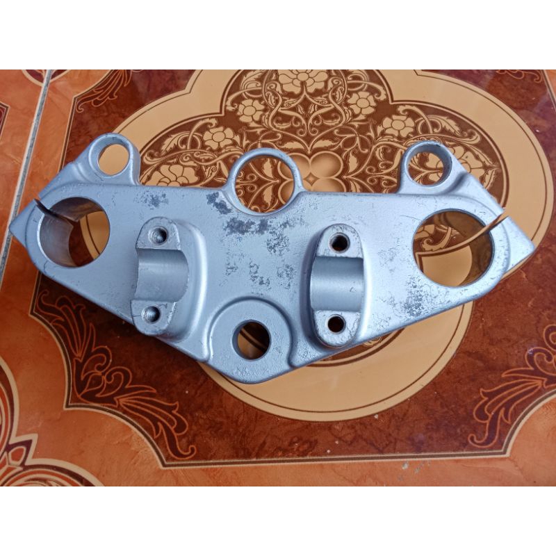 segitiga atas suzuki thunder 250cc original