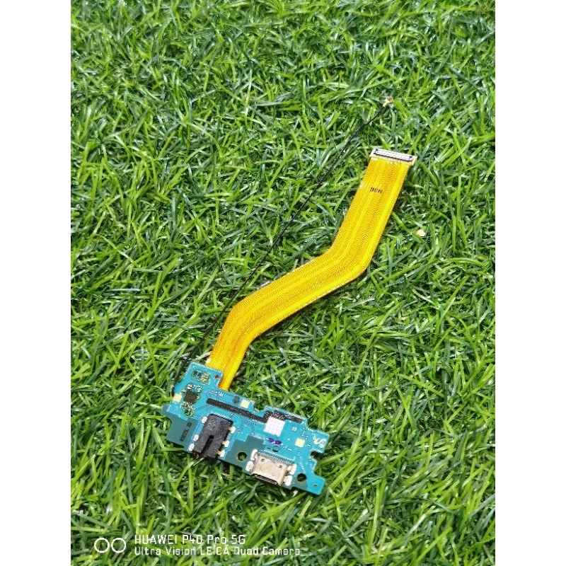 Papan bawah Fleksibel Samsung A30