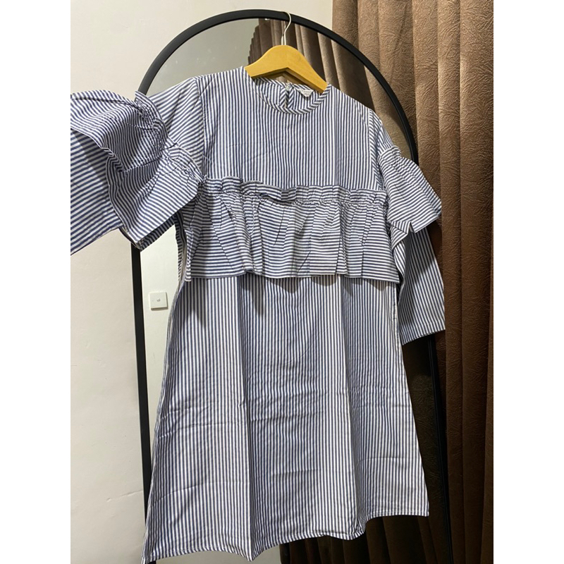 PRELOVED Tunik Ruffle