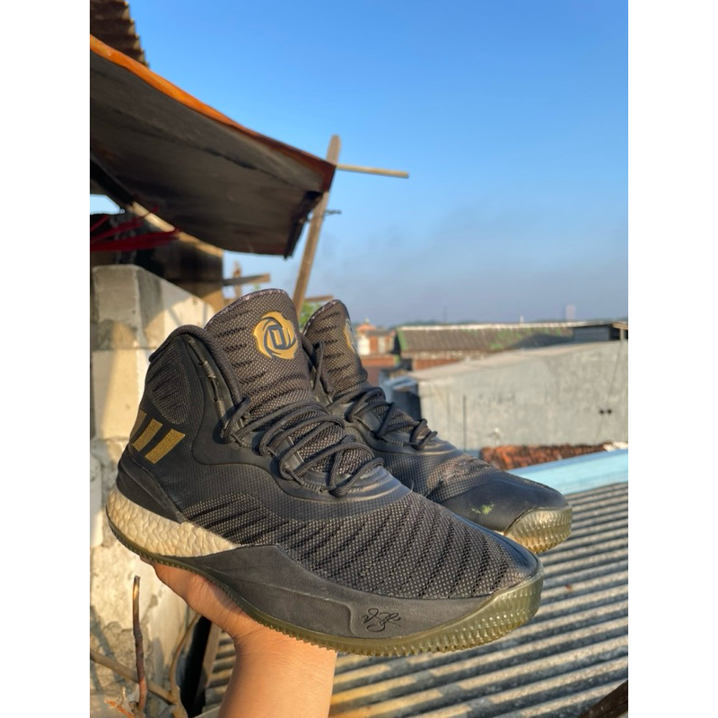 Adidas d rose 8 black gold