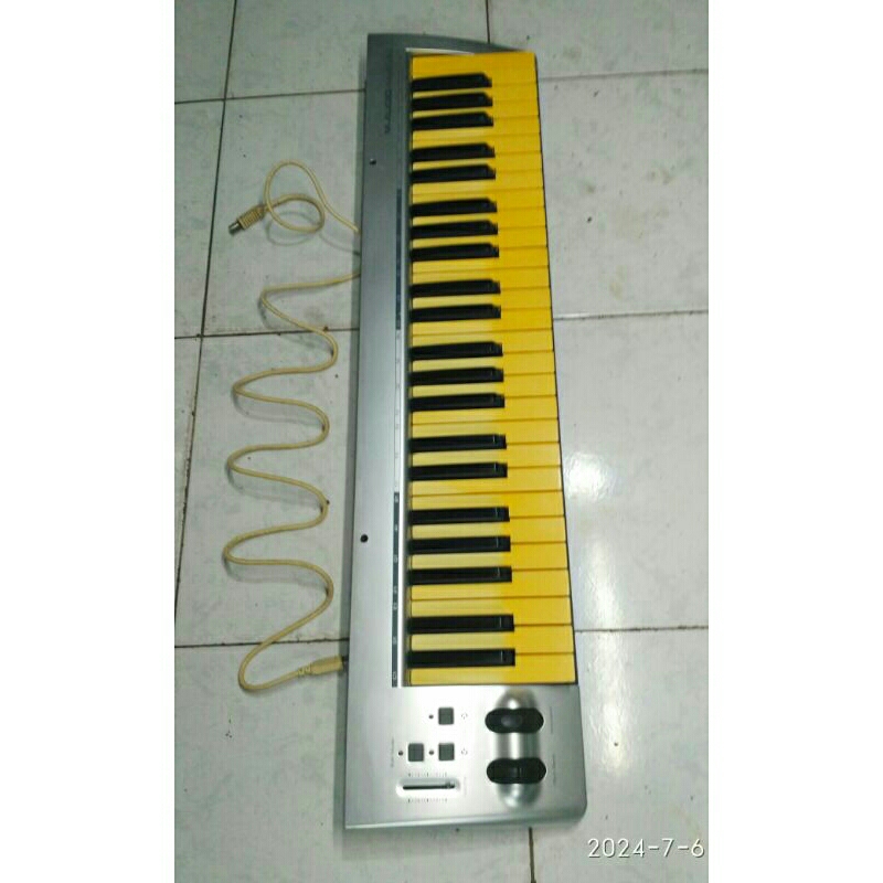 keyboard MIDI controller m.audio, normal second