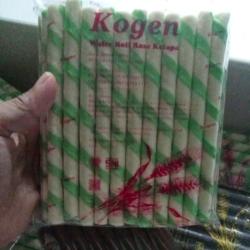 

wafer roll rasa kelapa