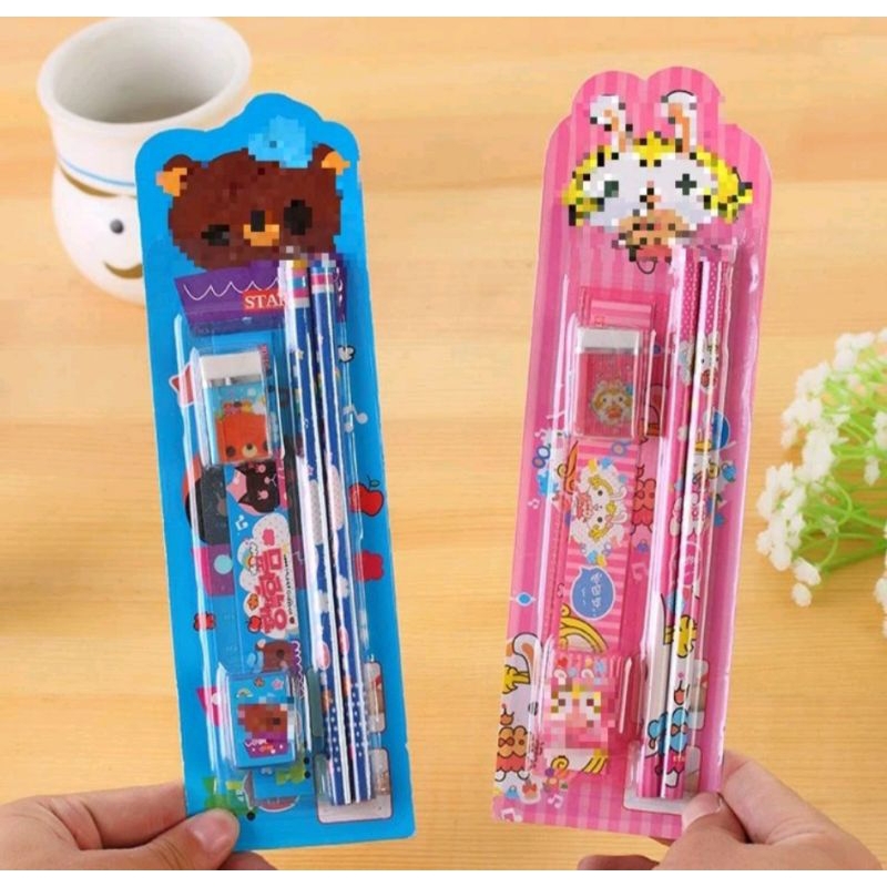 

Alat Tulis Sekolah Set pensil penghapus rautan karakter