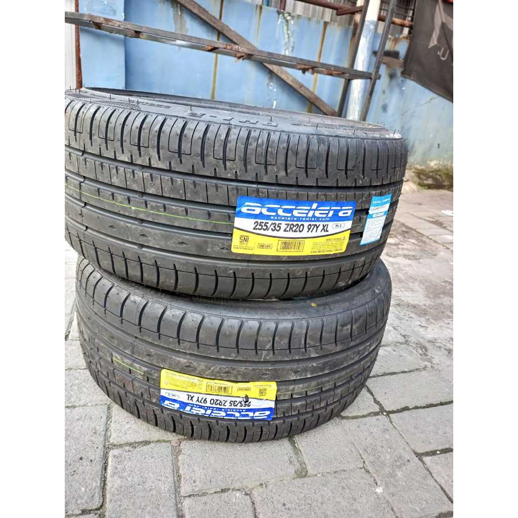 BAN MOBIL MURAH MERK ACCELERA PHI-R 255 35 RING 20