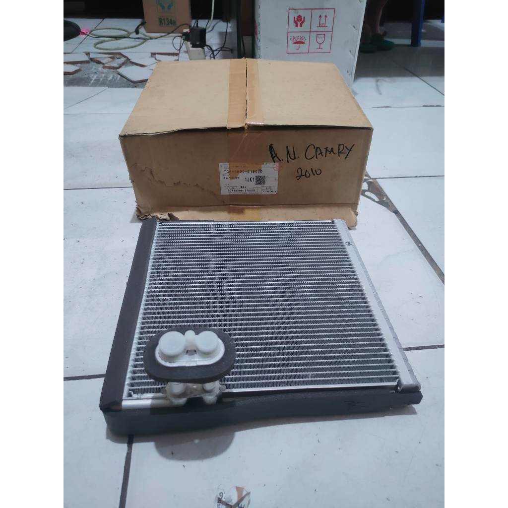 CONDENSOR CALYA/SIGRA/KONDENSOR CALYA/SIGRA DENSO ASLI
