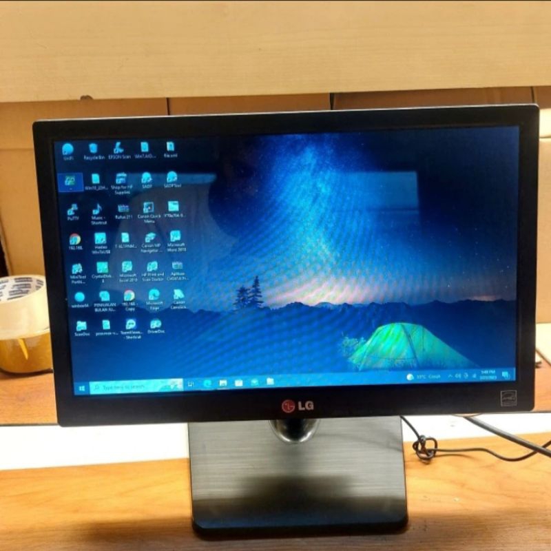 Monitor LG 16 inch + kabel VGA Vention