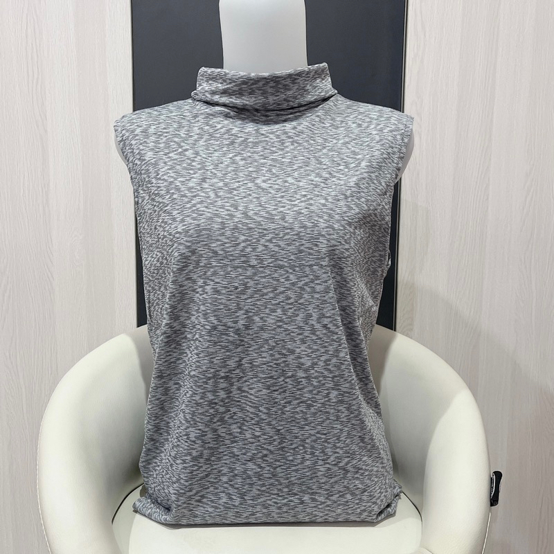 Preloved - Turtleneck Sleeveless Top - Atasan Blouse Wanita Turtleneck Kerah Tinggi