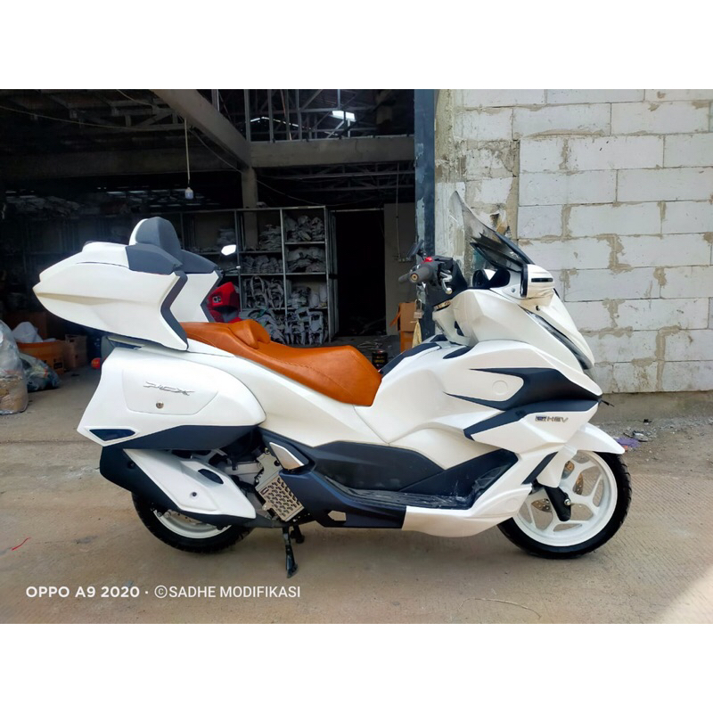 Fullbodi custom model Baby Goldwing utk PCX 150 dan PCX 160