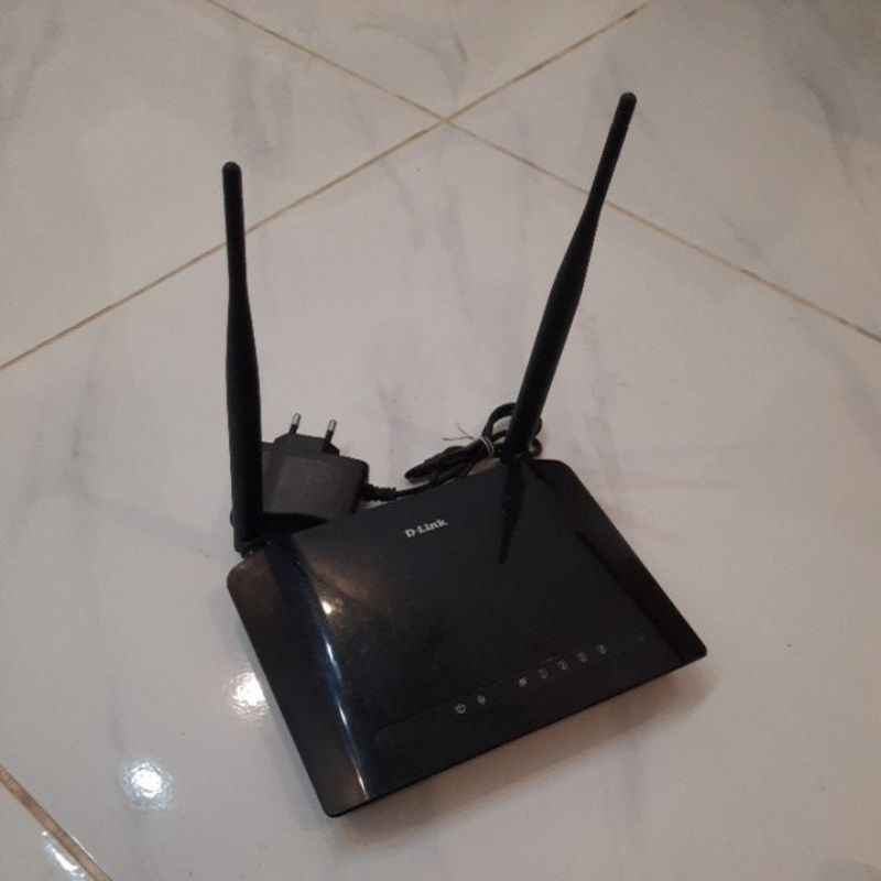 ROUTER D-LINK  bekas normal