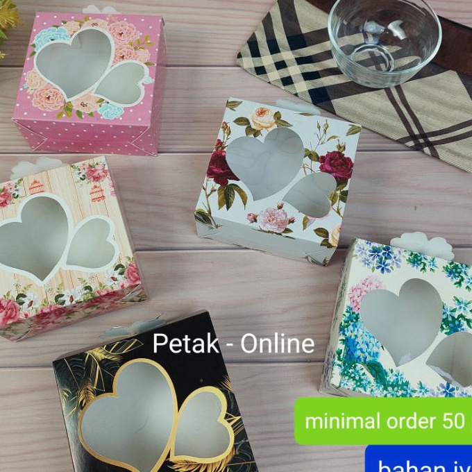 

HJ6 5 Pcs Box Kemasan Souvenir Box Ivory 1x1 x 4 cm