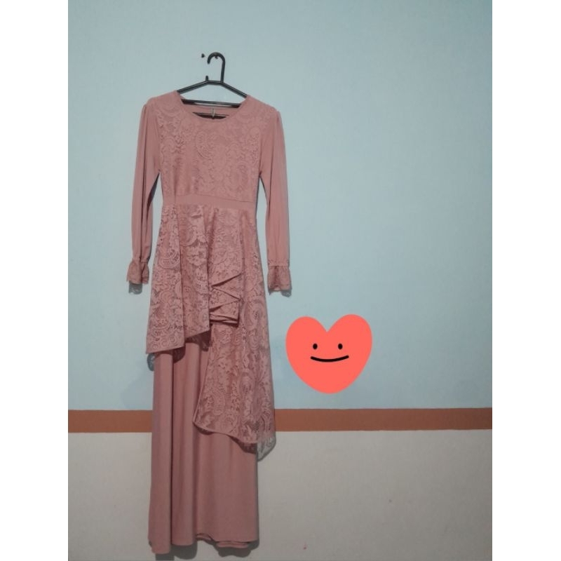 PRELOVED GAMIS PESTA