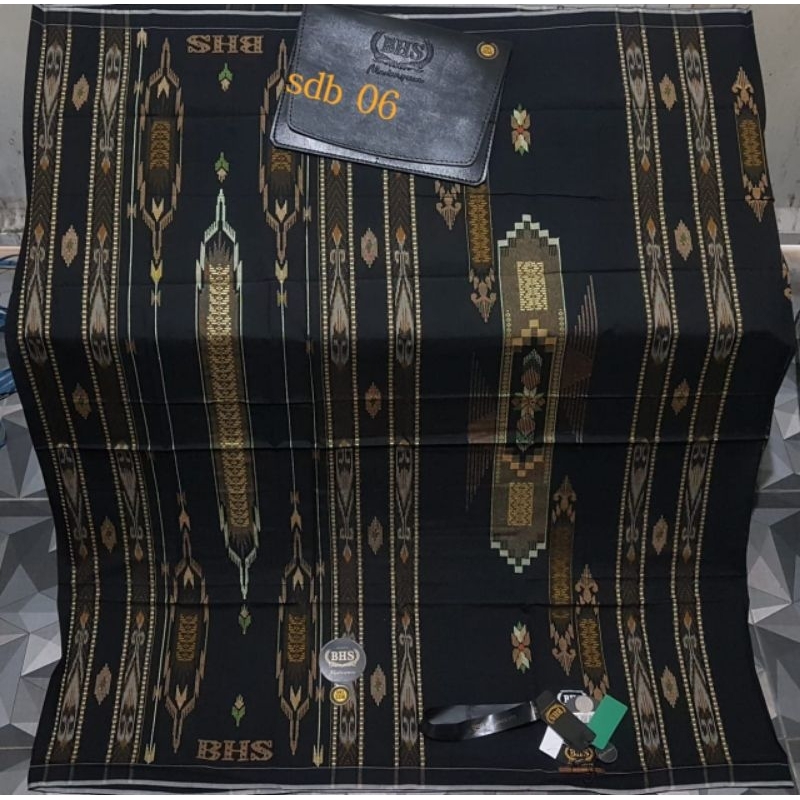 Sarung BHS Masterpiece MS Motif SDB GOLD 03