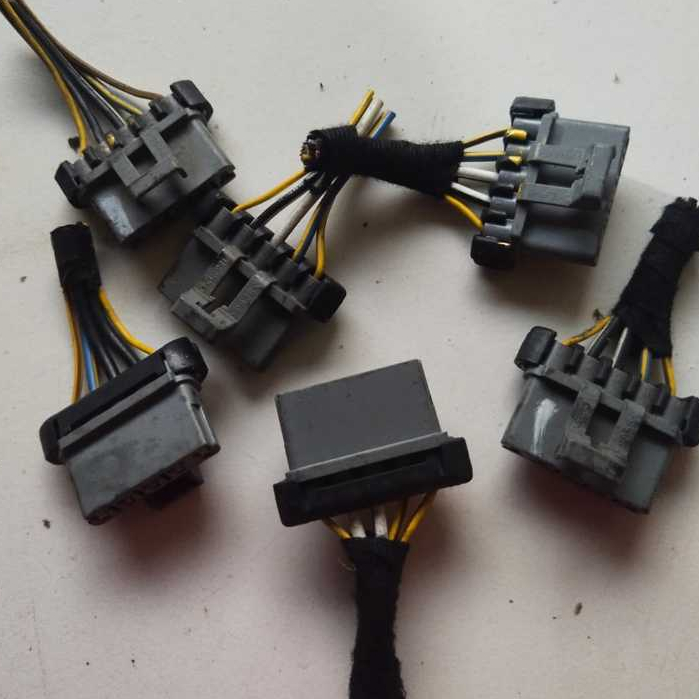 soket mobil universal soket pin 5 kabel 5.Soket Kabel Resistor Ac Mobil Chevrolet Spin Original