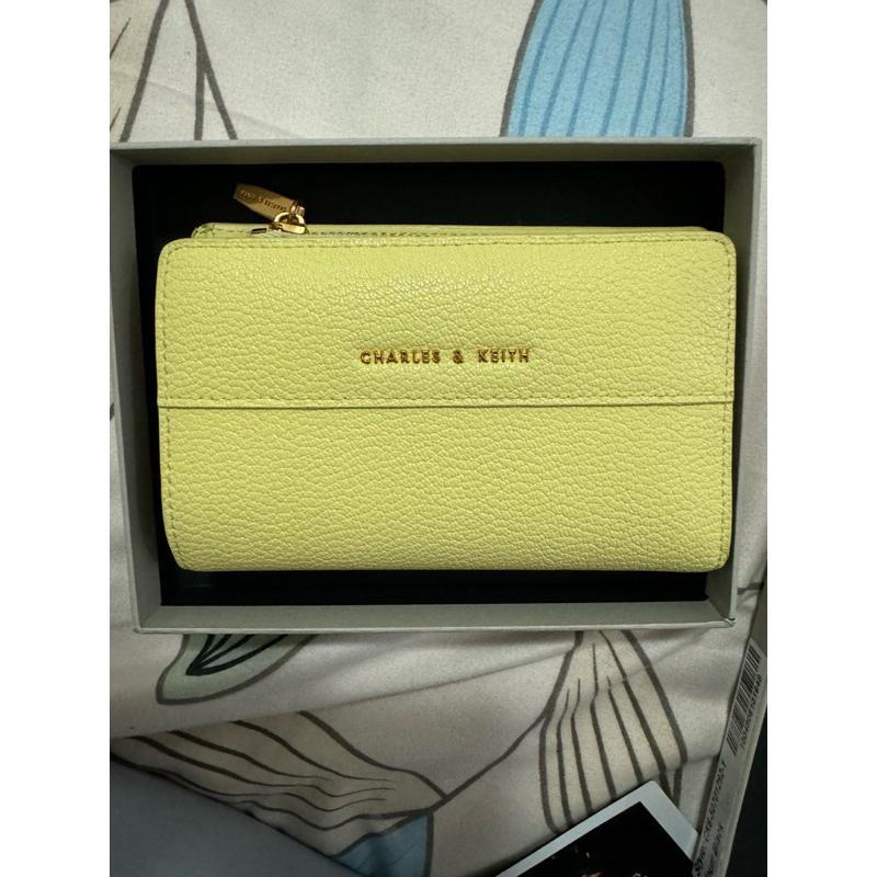 preloved dompet pouch wallet charles and keith original lemon yellow
