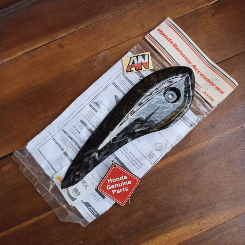 Garnish Cover Muffler Hiasan Tutup Knalpot Honda BeAT POP Carbon Celup WTP Original