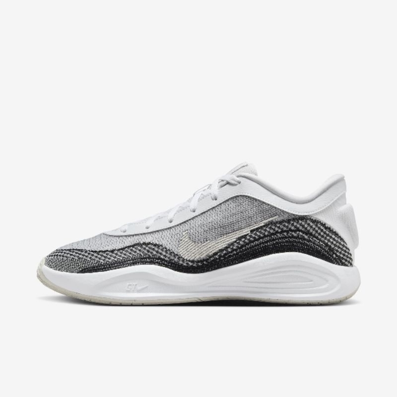 Nike GT HUSTLE Academy EP WHITE BLACK (XDR)