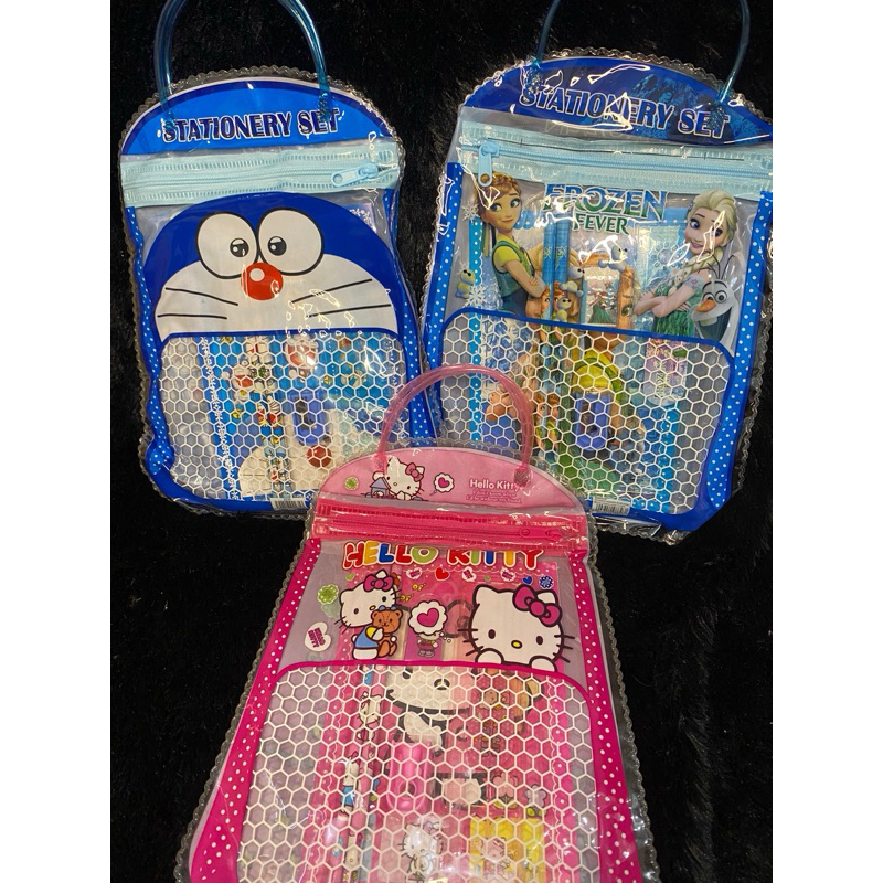 

SET ALAT TULIS CHARACTER / STATIONARY SET TAS / ALAT TULIS 6 in 1