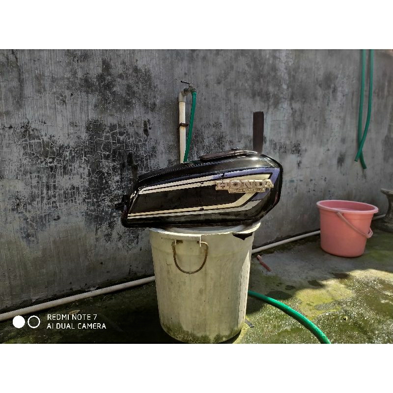 Tangki gl100 original paint