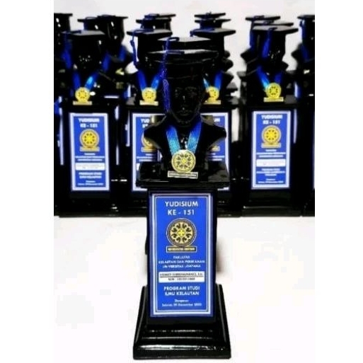 Patung Wisuda Resin Fiber Partai Besar