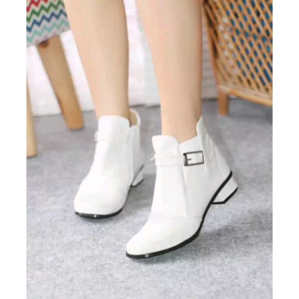 Sepatu boots wanita terbaru high heels 3cm