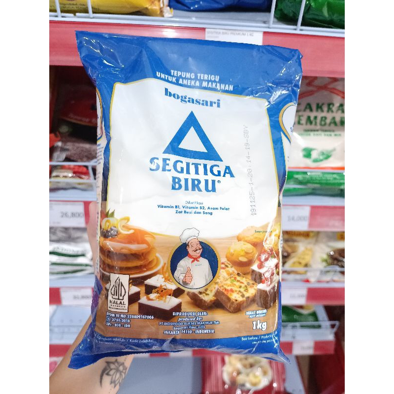 [ 1 KG ] Tepung Terigu Segitiga Biru Ecopack Bogasari Premium 1 Kg