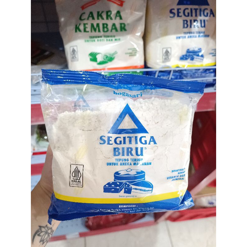 

[ 500 GRAM ] Tepung Terigu Segitiga Biru Ecopack Bogasari 1 Kg