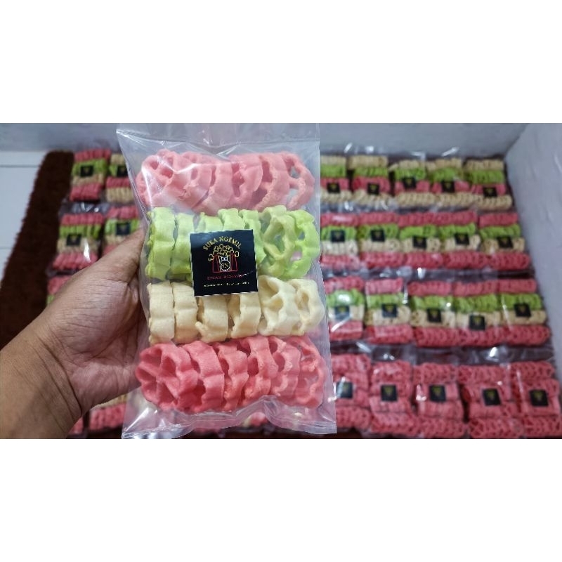 

Asul asul hajatan kue Matari kembang goyang mini. SouvenirHajatanKeluarga