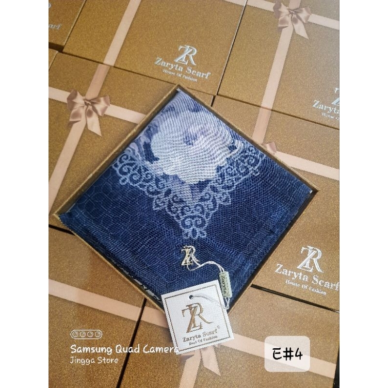 Zaryta Scarf Ribbon Box