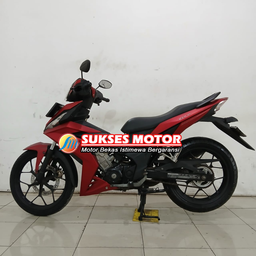 honda supra gtr 150 tahun 2018 merah plat DKI  (motor bekas)