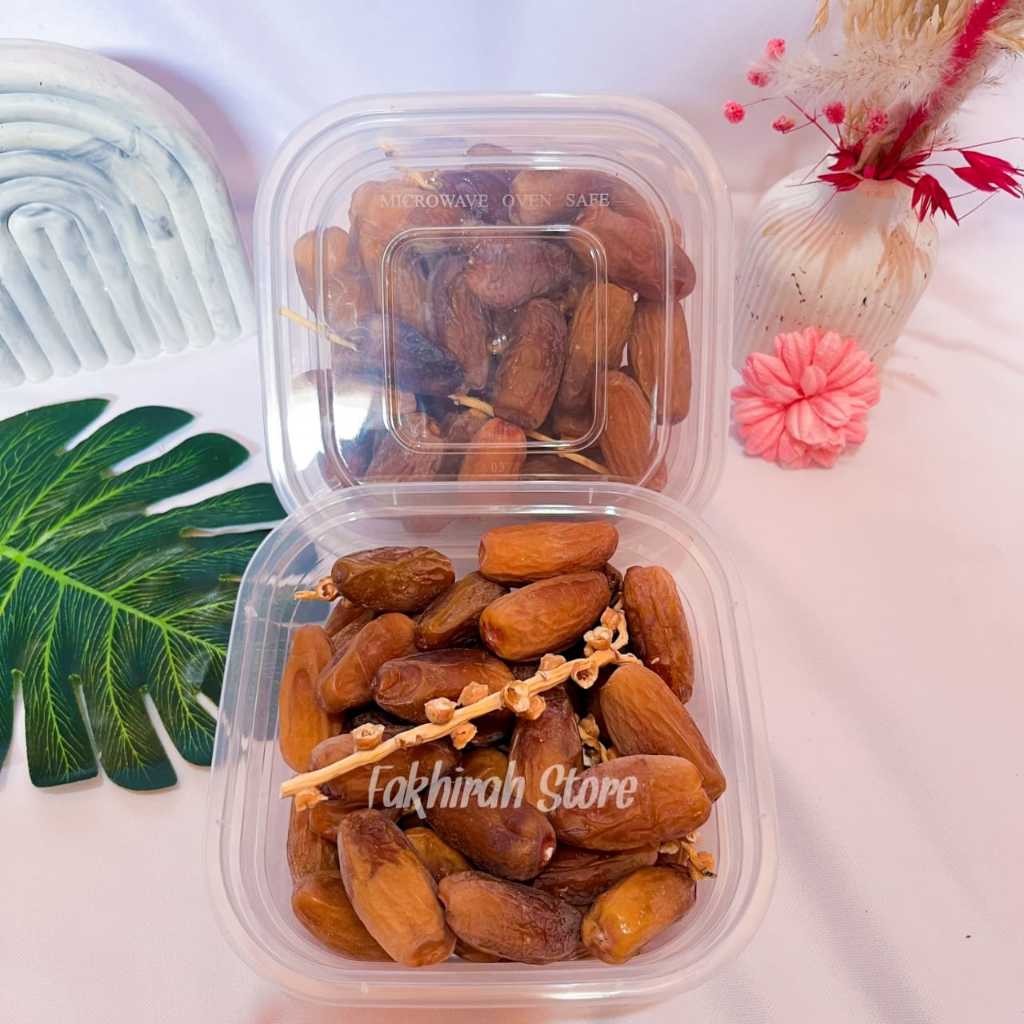 

Kurma Tunisia Tangkai 1kg Kurma Deglet noor Dates Tangkai 500gr Kurma Madu Tangkai 250gr Tunisia Tangkai Madu Tangkai