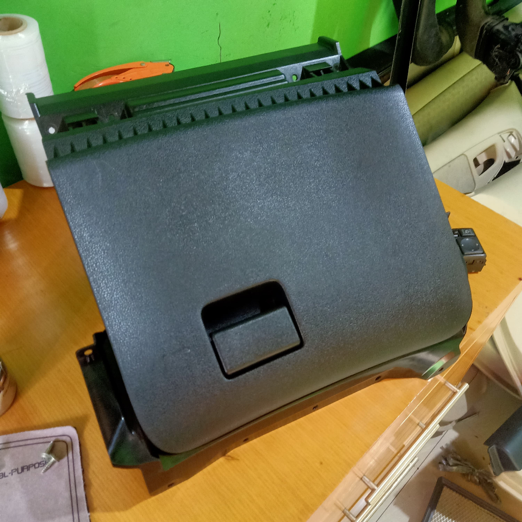 Meja Dashboard Nissan Juke Kumplit