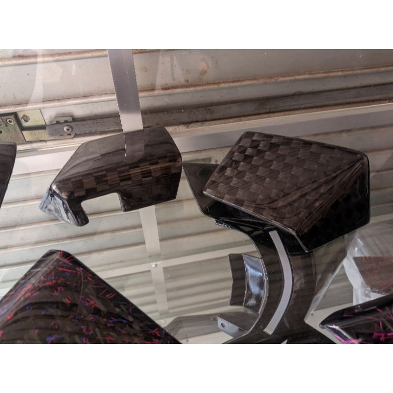 tutup charger beat deluxe carbon kevlar origina