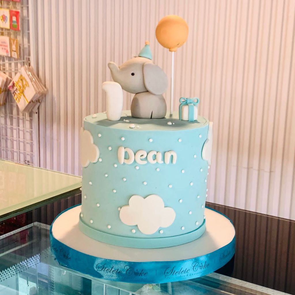 

Kue Ulang Tahun/Birthday Cake/Kue Ultah Custom/Kue Brthday Jakarta/Kue Ulang Tahun Tema Baby Gajah