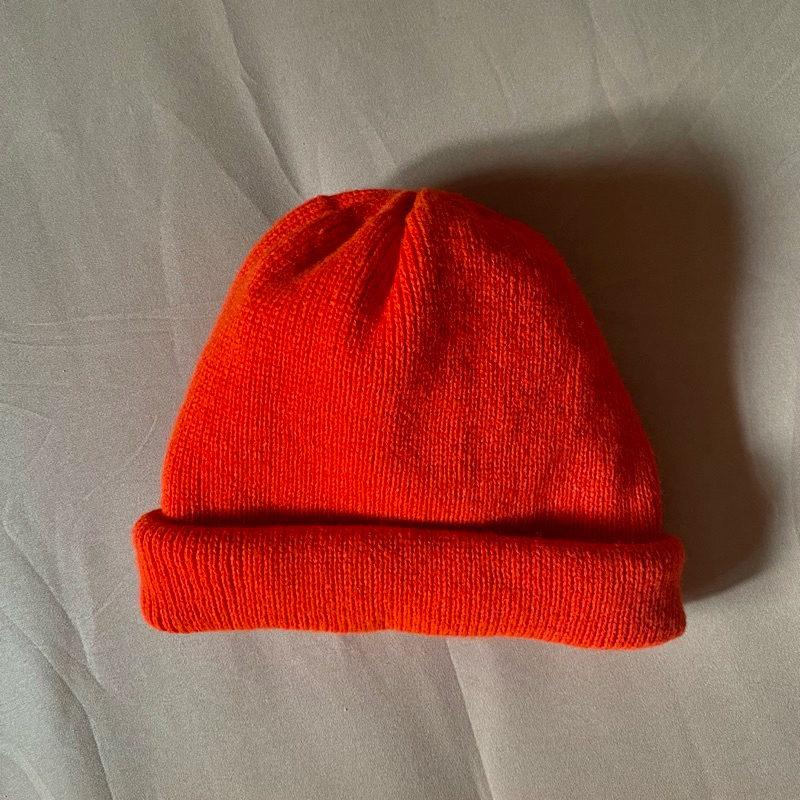 Red Beanie Hat - PRELOVED