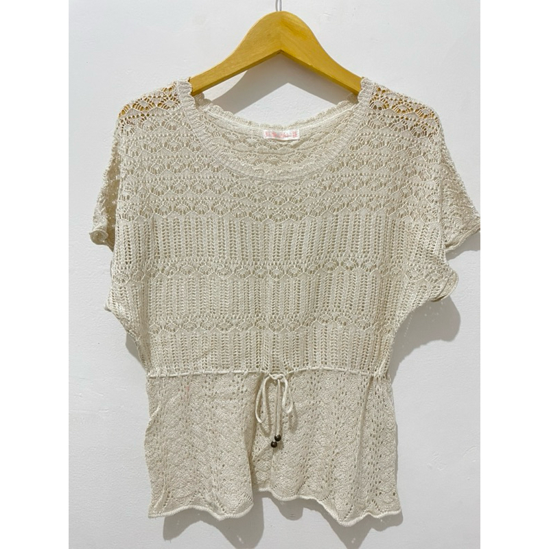 atasan rajut/renda cream