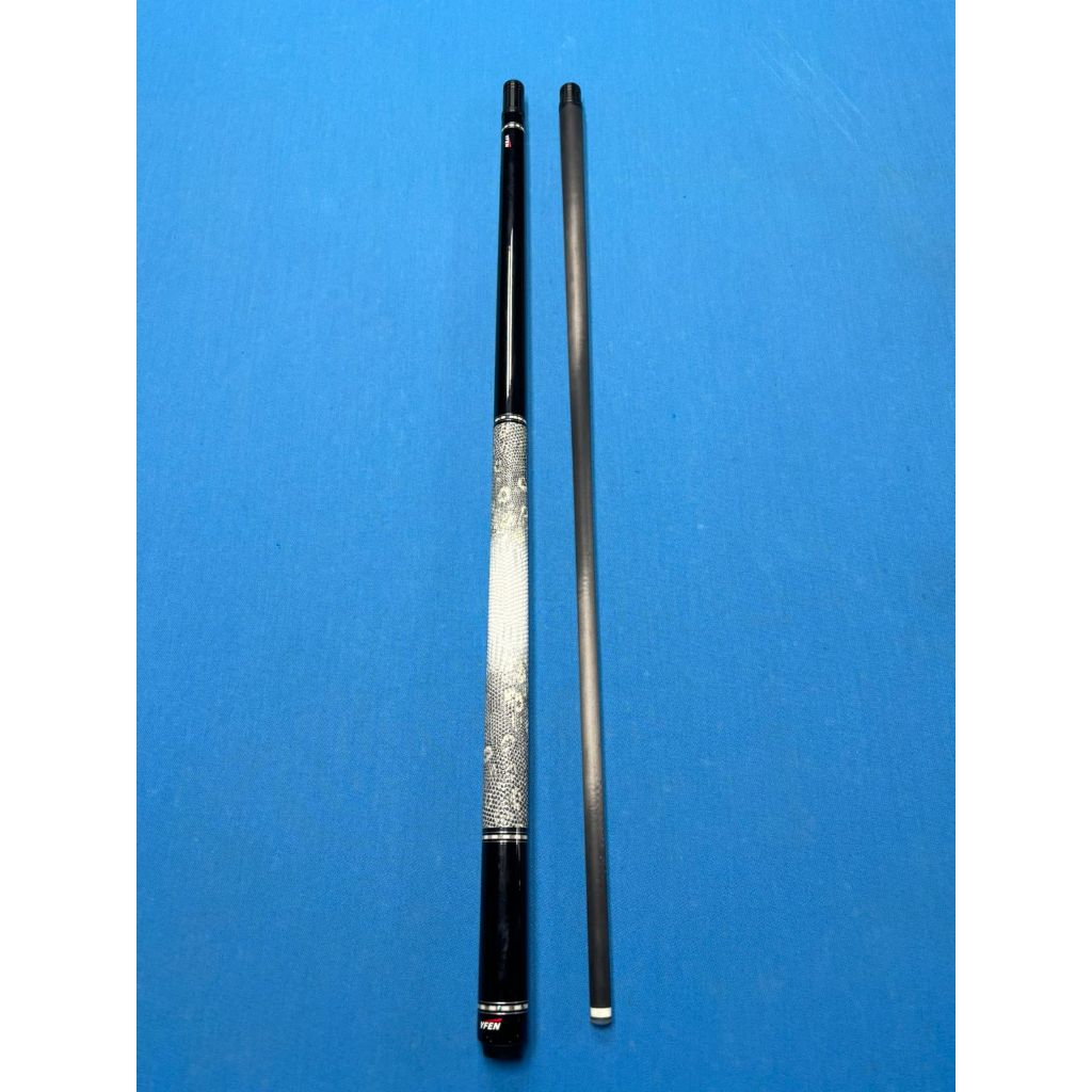 Bekas - Yfen M9 White Grip Carbon Karbon Low Deflection 12.5mm Good Stick Billiard Cue Billiard Not 