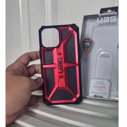 UAG Monarch Iphone 12 Pro Max case ada setitik minus