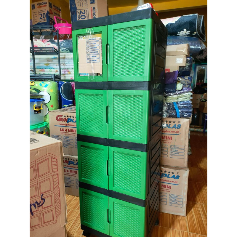 LEMARI GUNS KACA  PLASTIK 4 SUSUN/LEMARI BAJU/LEMARI PLASTIK JUMBO/LEMARI  PAKAIAN PLASTIK/lemari pl